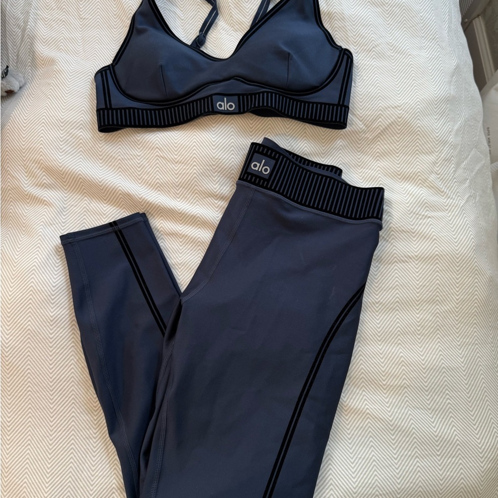 ALO Yoga Set in Slate Blue and Black